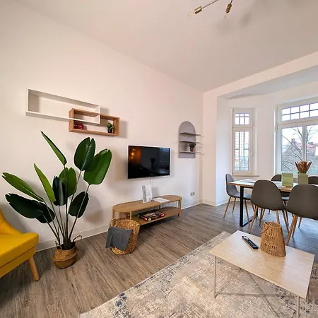 Daire Bohnapartments Stauffenberg - Parkplatz - 2 Badezimmer - 3 Schlafzimmer - Wlan