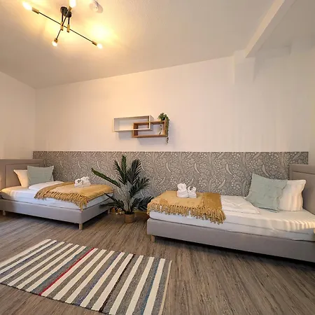 Bohnapartments Stauffenberg - Parkplatz - 2 Badezimmer - 3 Schlafzimmer - Wlan Lejlighed Erfurt