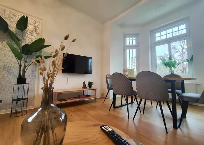 Daire Bohnapartments Stauffenberg - Parkplatz - 2 Badezimmer - 3 Schlafzimmer - Wlan