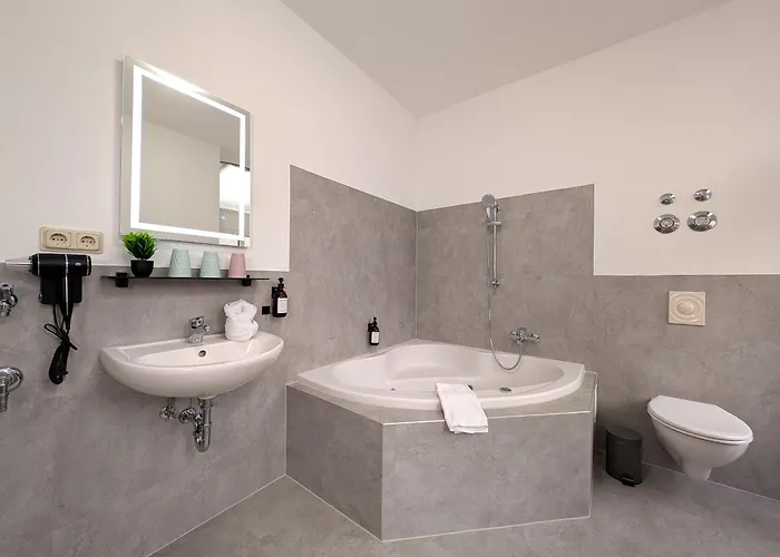 Bohnapartments Stauffenberg - Parkplatz - 2 Badezimmer - 3 Schlafzimmer - Wlan Daire Erfurt